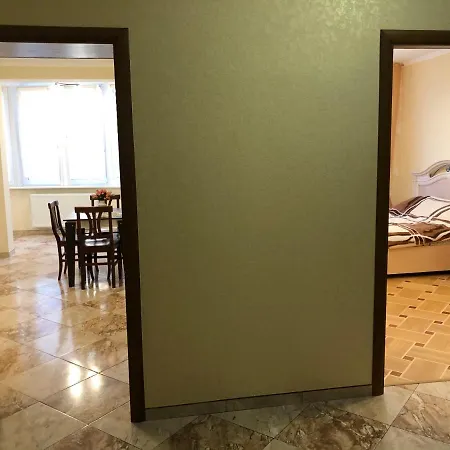 Vip сихів центр червоної калини Apartment Lviv
