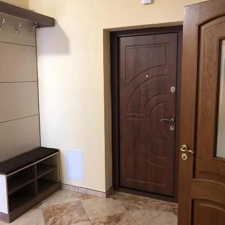 Vip сихів центр червоної калини Apartment Lviv