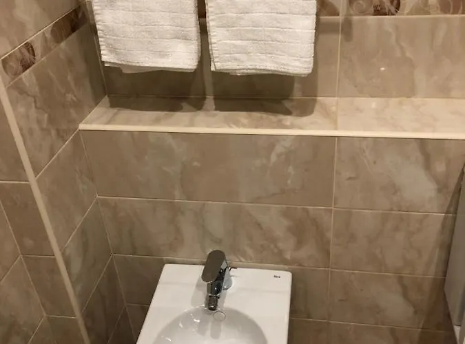 Vip сихів центр червоної калини شقة إلفيف