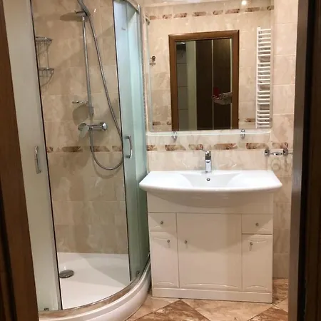 Vip сихів центр червоної калини Apartman *