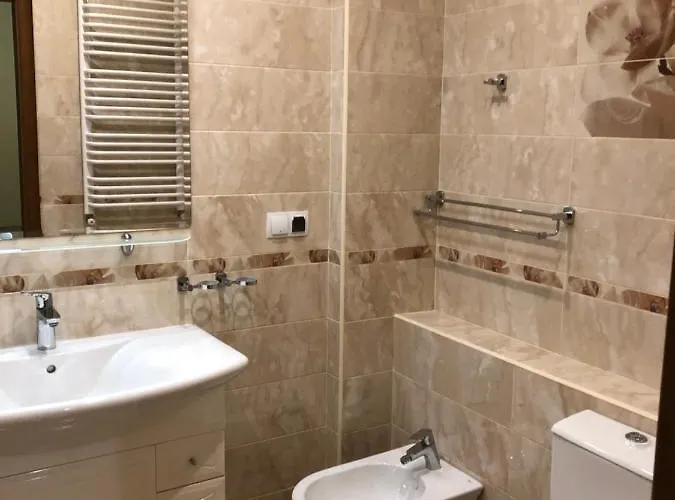 Vip сихів центр червоної калини Apartamento